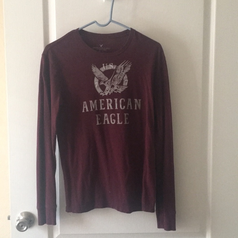 American Eagle men’s x-small maroon shirt